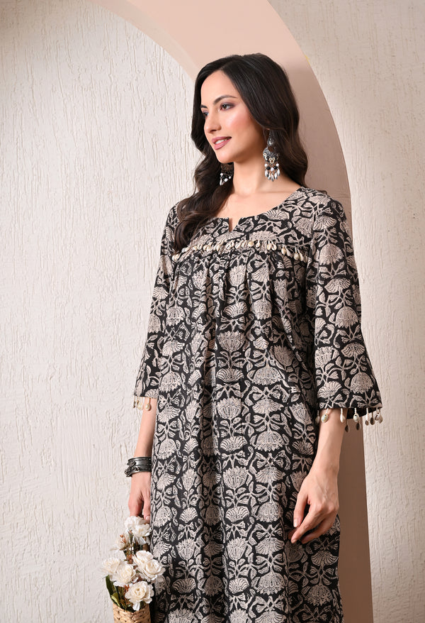 Noir Bloom A-Line Kurta With Pant
