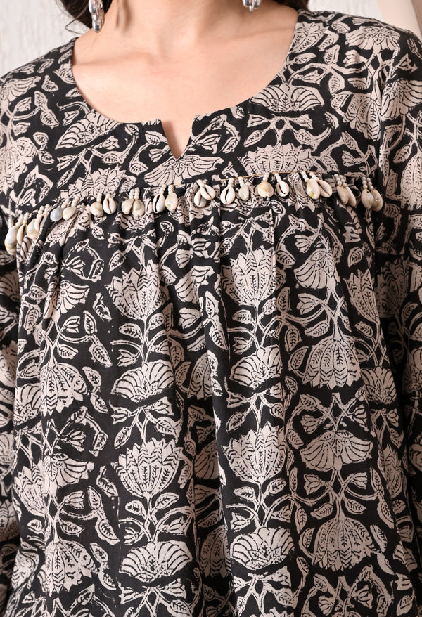 Noir Bloom A-Line Kurta With Pant