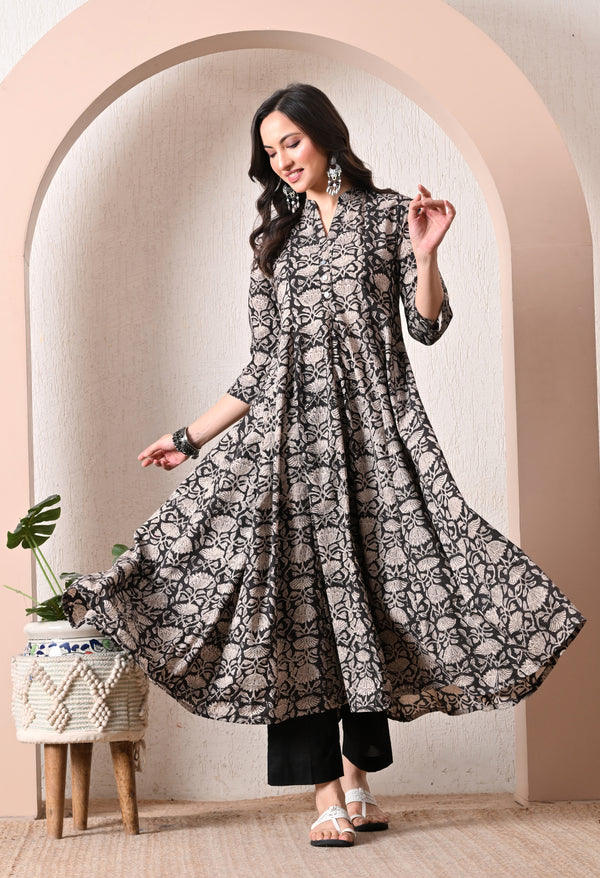 Noir Flow Anarkali Kurta