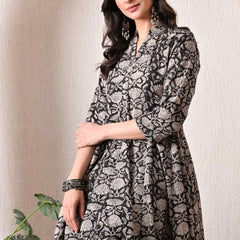 Noir Flow Anarkali Kurta With Pant