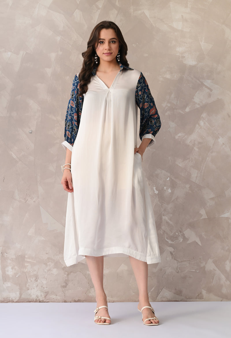 Graceful Contrast Sleeve A-Line Kurta