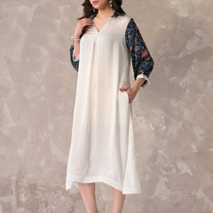 Graceful Contrast Sleeve A-Line Kurta