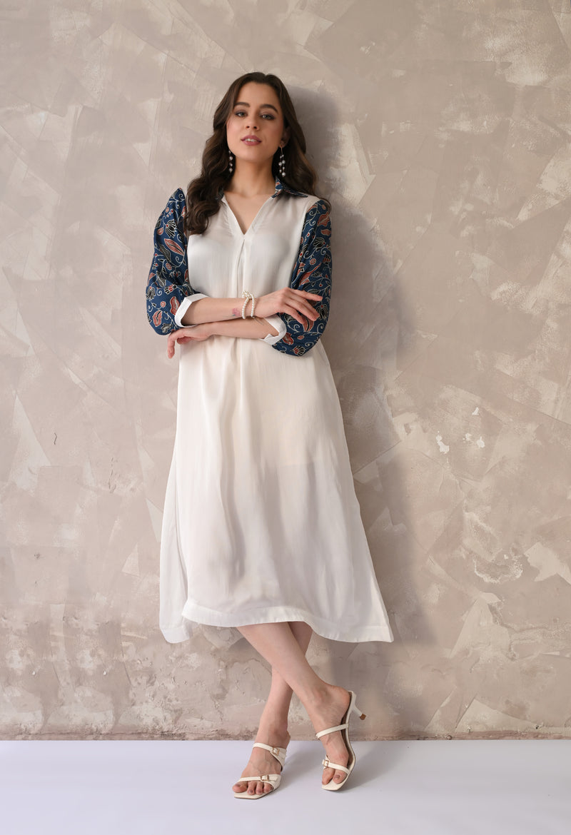 Graceful Contrast Sleeve A-Line Kurta
