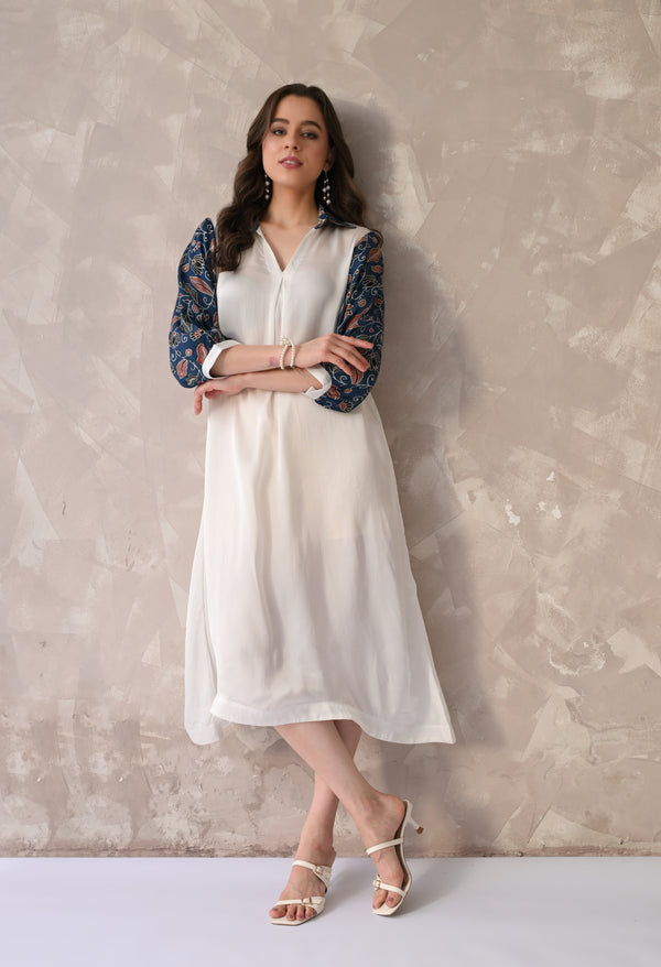 Graceful Contrast Sleeve A-Line Kurta