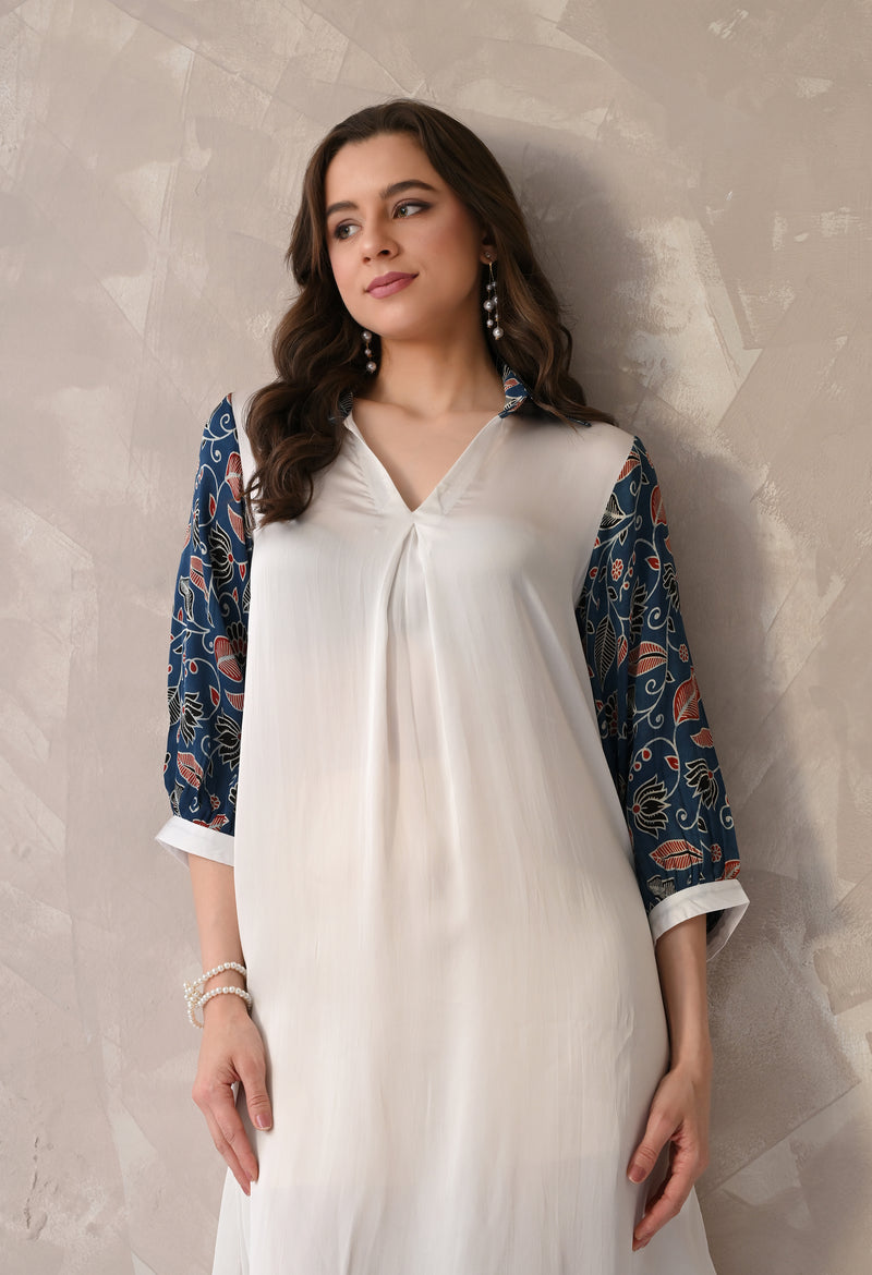 Graceful Contrast Sleeve A-Line Kurta