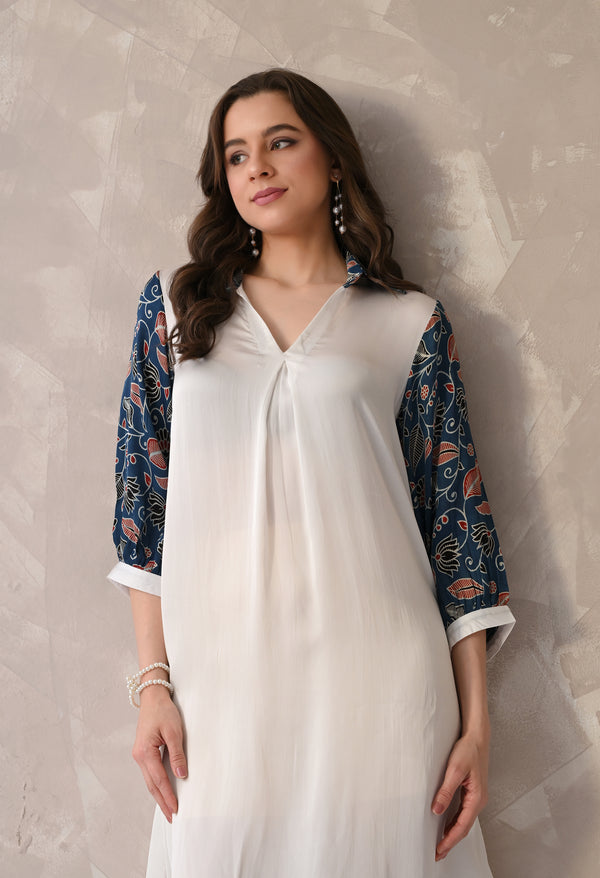 Graceful Contrast Sleeve A-Line Kurta